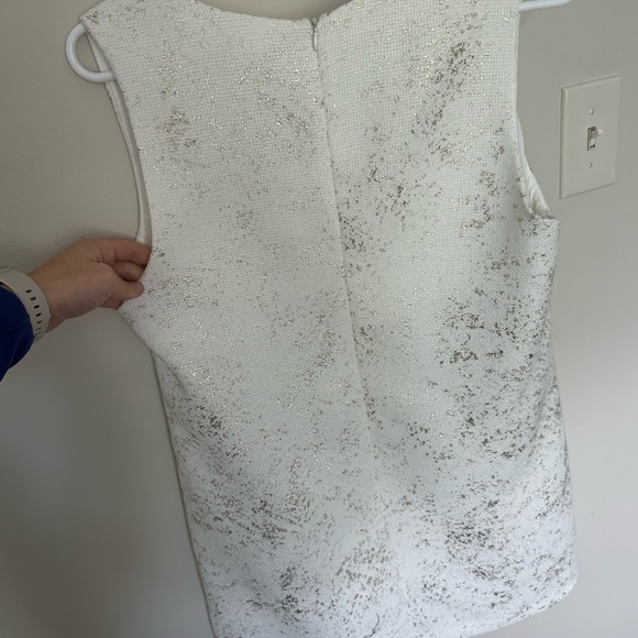 🆕🎉ZARA 🆕🎉 pretty white and gold sleeveless top - Picture 4 of 9
